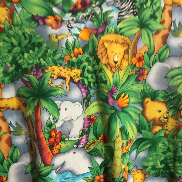 LIFE ANIMAL HOSPITAL SCRUB MEDIUM with pockets - Picture 5 of 11